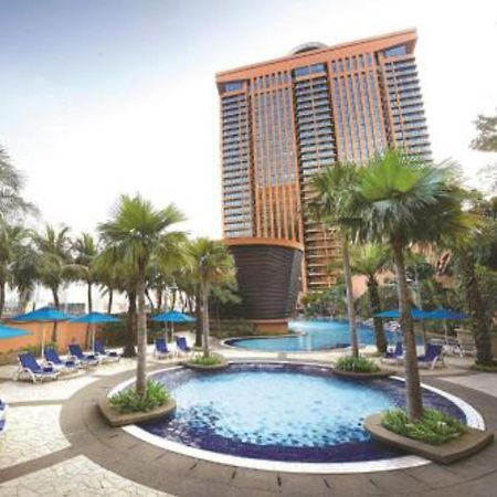 Berjaya Times Square Service Suite By Luna Kuala Lumpur Exterior foto