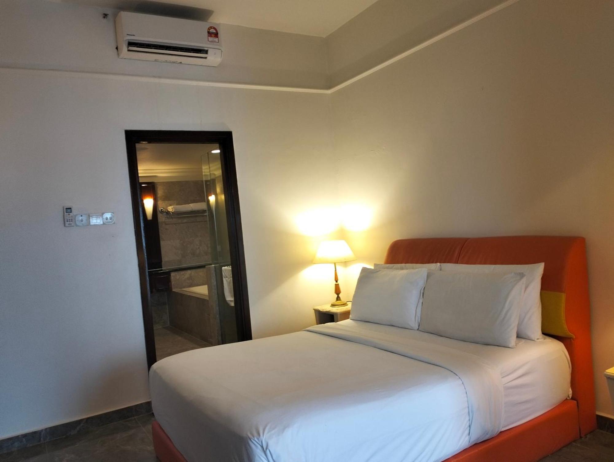 Berjaya Times Square Service Suite By Luna Kuala Lumpur Exterior foto