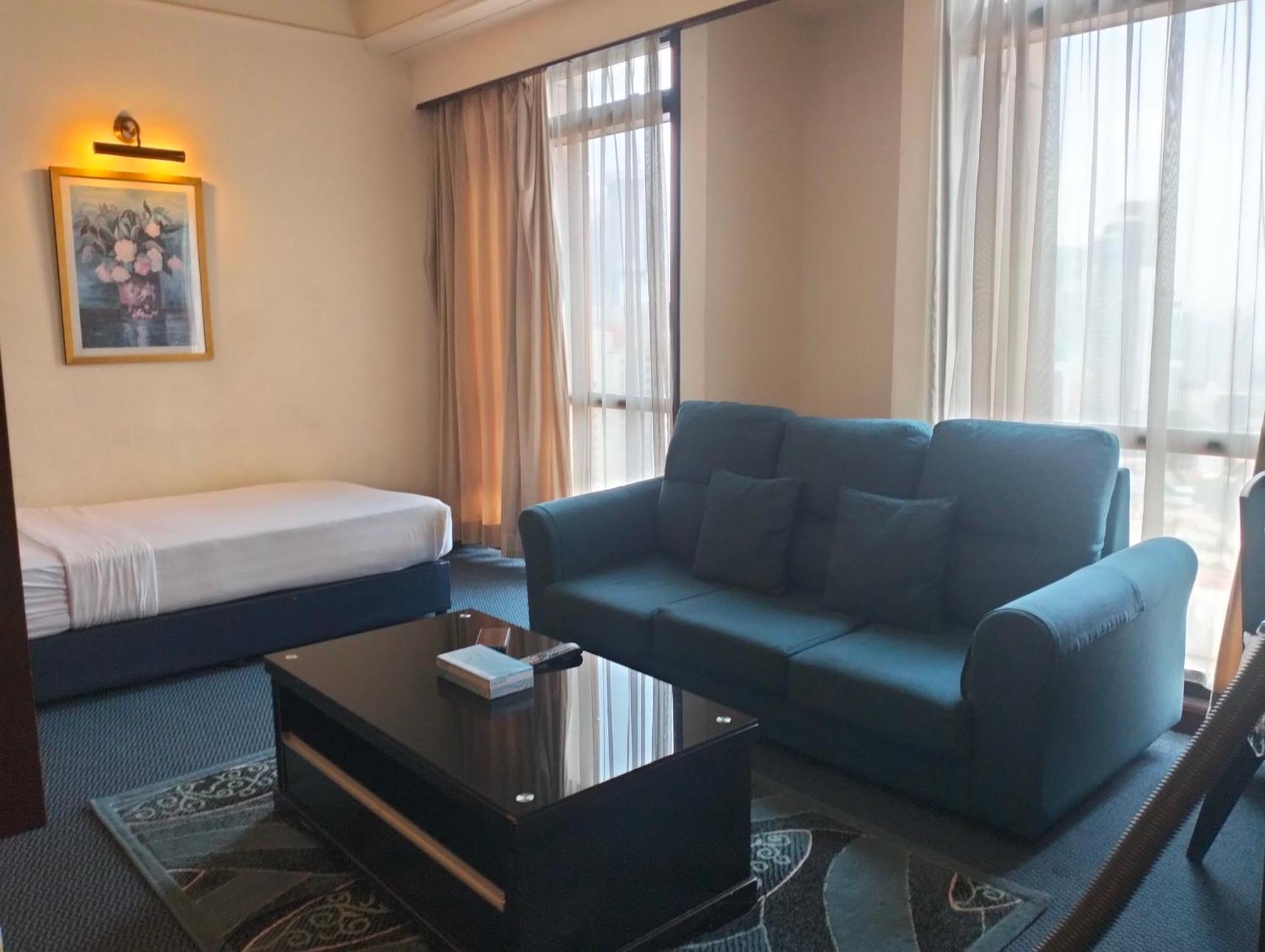 Berjaya Times Square Service Suite By Luna Kuala Lumpur Exterior foto