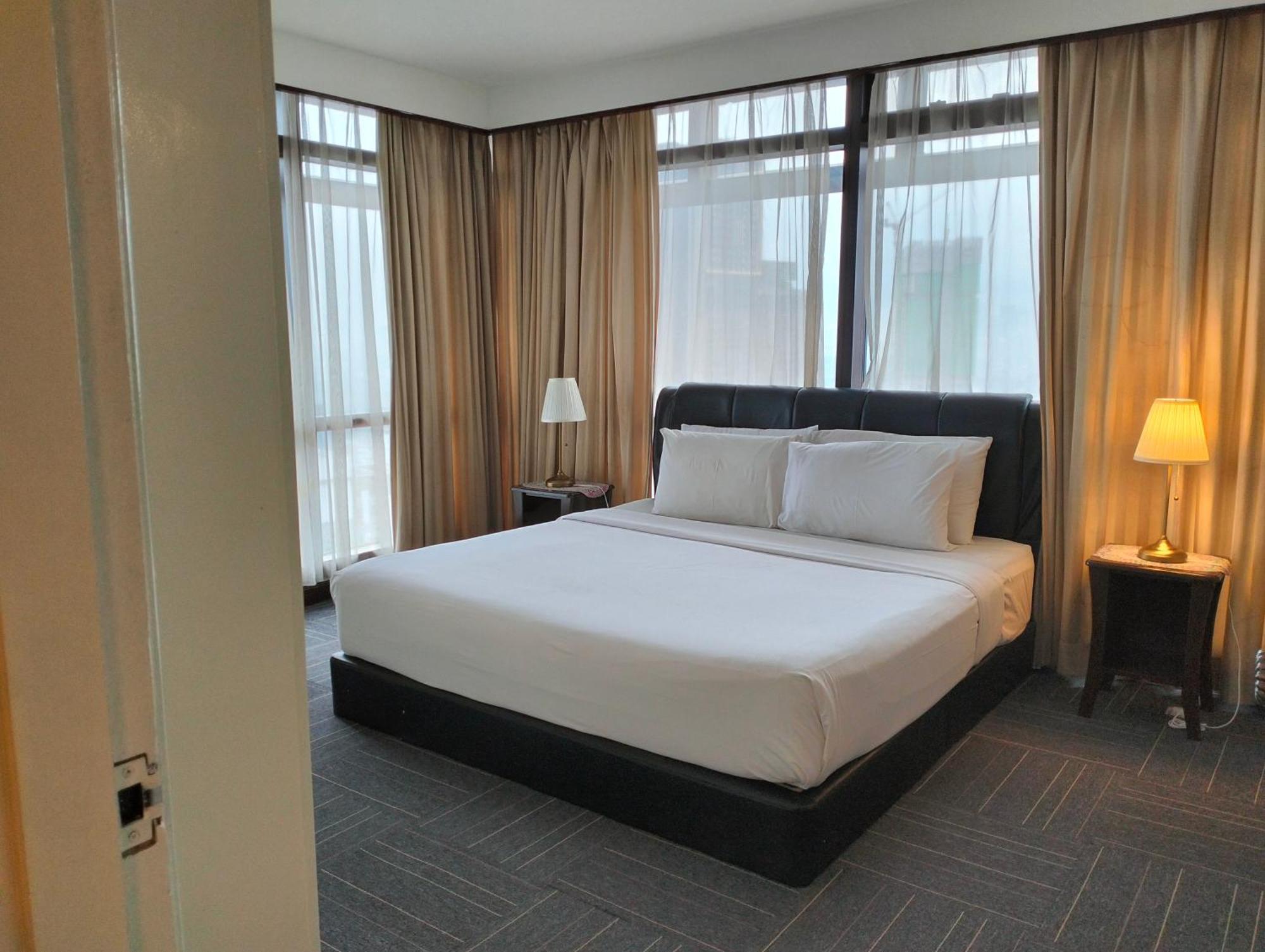 Berjaya Times Square Service Suite By Luna Kuala Lumpur Exterior foto