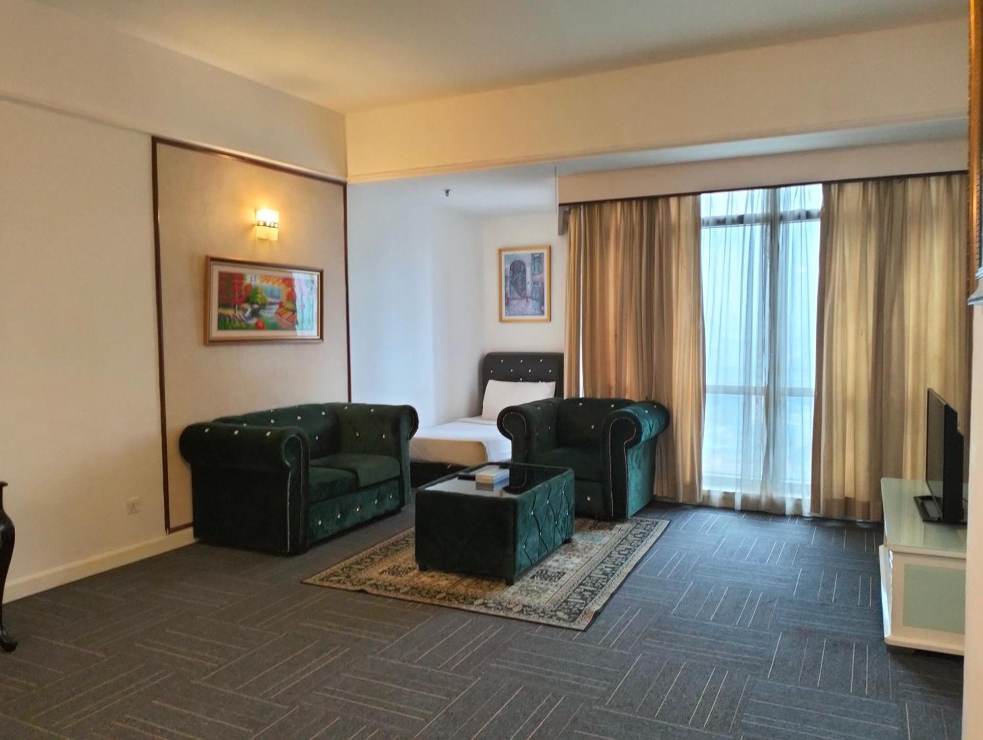 Berjaya Times Square Service Suite By Luna Kuala Lumpur Exterior foto