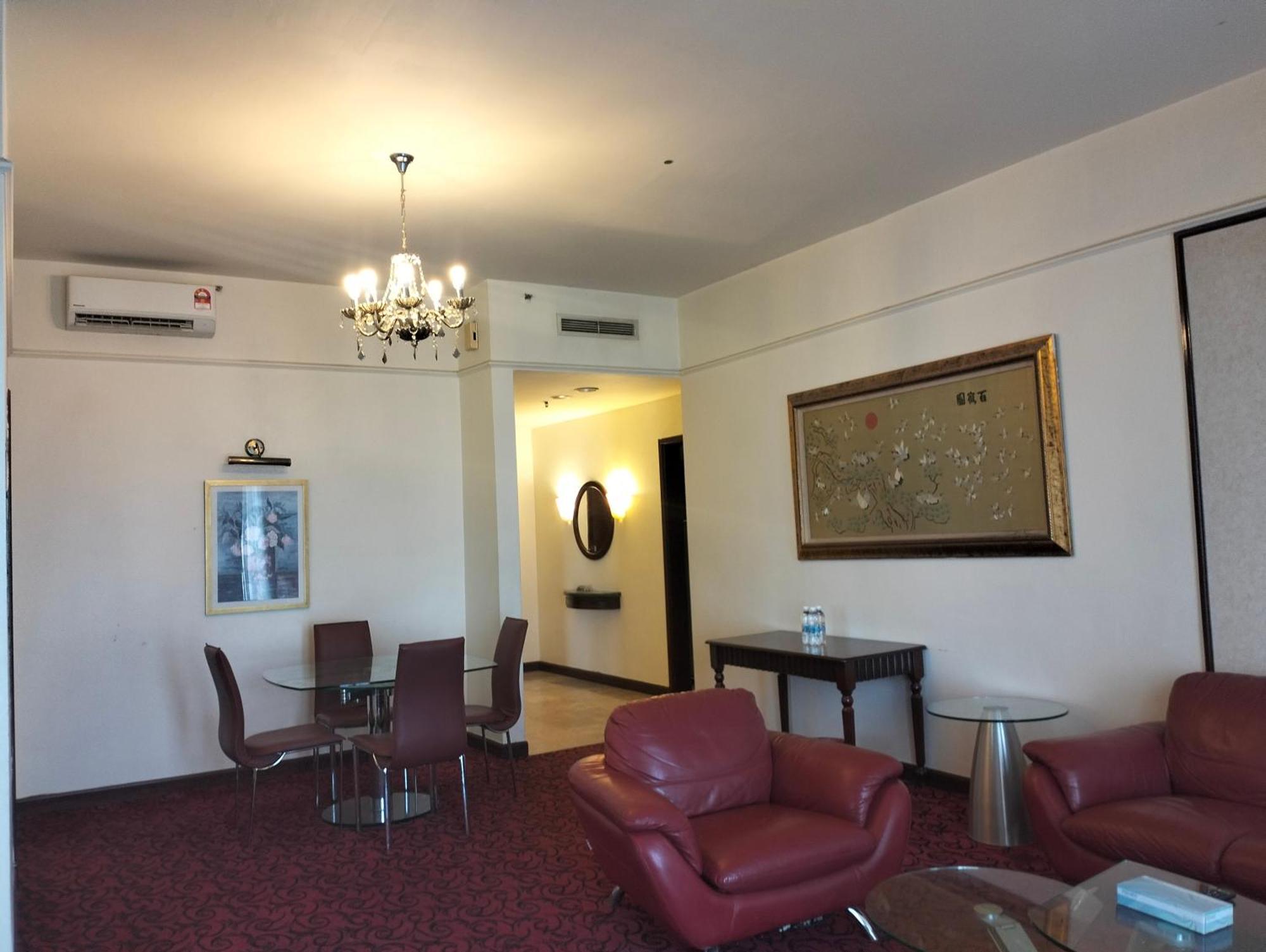 Berjaya Times Square Service Suite By Luna Kuala Lumpur Exterior foto